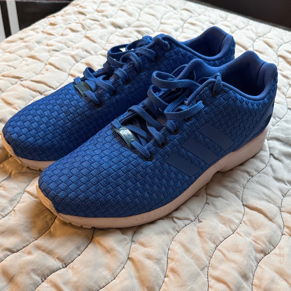 Adidas Men's Textured Blue Sneakers
